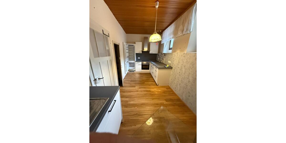 Etagenwohnung Lösnich - 5 Zimmer, 80 m&sup2;, 750&euro; | Angebot:24748823