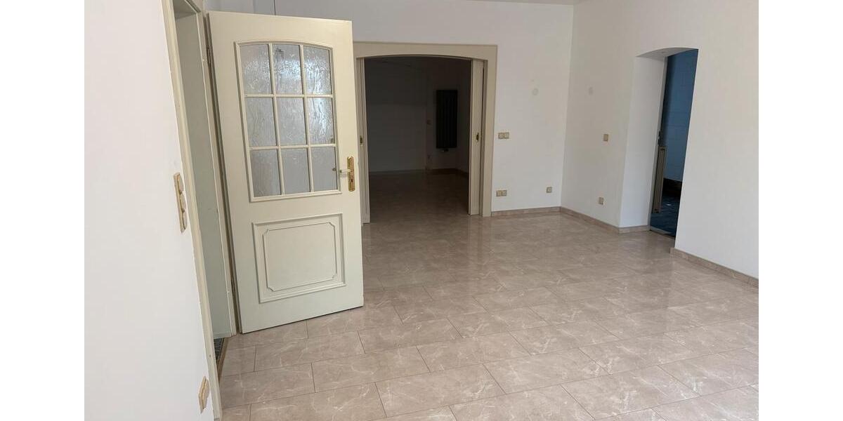 Einfamilienhaus Berlin Reinickendorf - 3 Zimmer, 150 m&sup2;, 2.800&euro; | Angebot:25178278