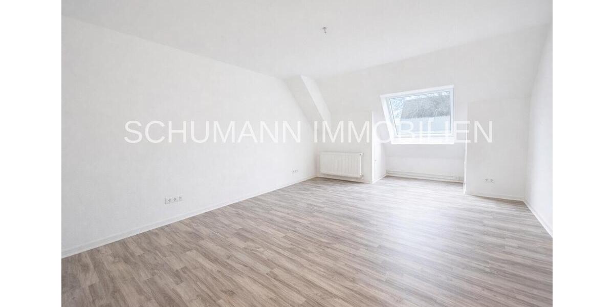Dachgeschoßwohnung Sande - 2 Zimmer, 90 m&sup2;, 550&euro; | Angebot:26645688