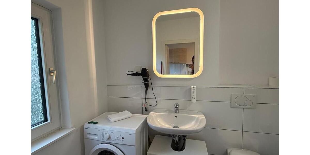 Wohnen auf Zeit Krefeld - 1 Zimmer, 29 m&sup2;, 840&euro; | Angebot:25922892