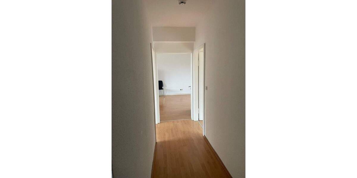 Charmante zwei-Zimmer DG-Wohnung in Köln-Braunsfeld mit Gartennutzung - Bitte nur schriftliche Bewerbungen - 2 zimmer