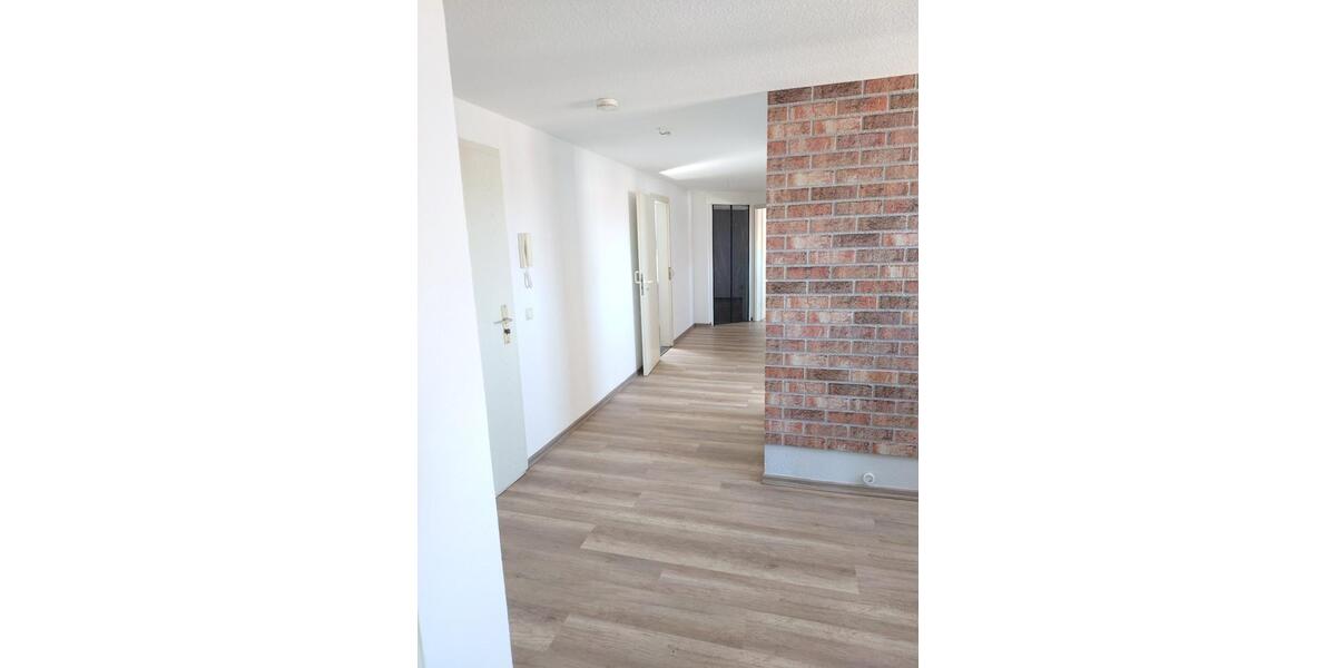 Dachgeschoßwohnung Bernburg (Saale) - 3 Zimmer, 76 m&sup2;, 400&euro; | Angebot:26382591