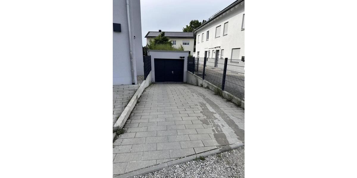 Dachgeschoßwohnung Forstinning - 2.5 Zimmer, 75 m&sup2;, 1.380&euro; | Angebot:24725387