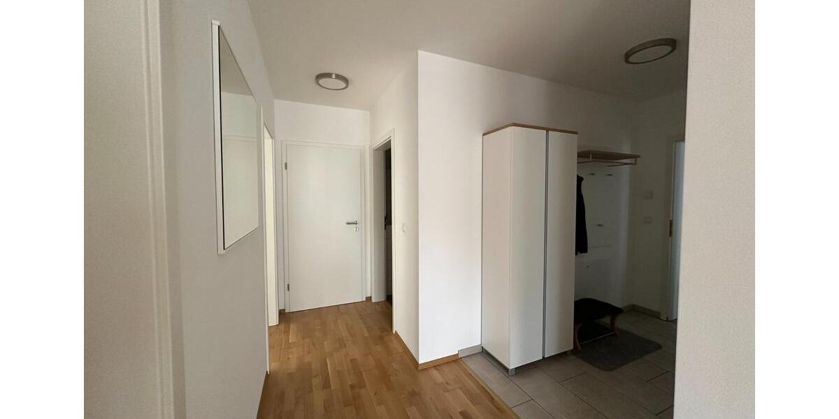 Erdgeschoßwohnung Rödental - 3 Zimmer, 86 m&sup2;, 895&euro; | Angebot:25636486
