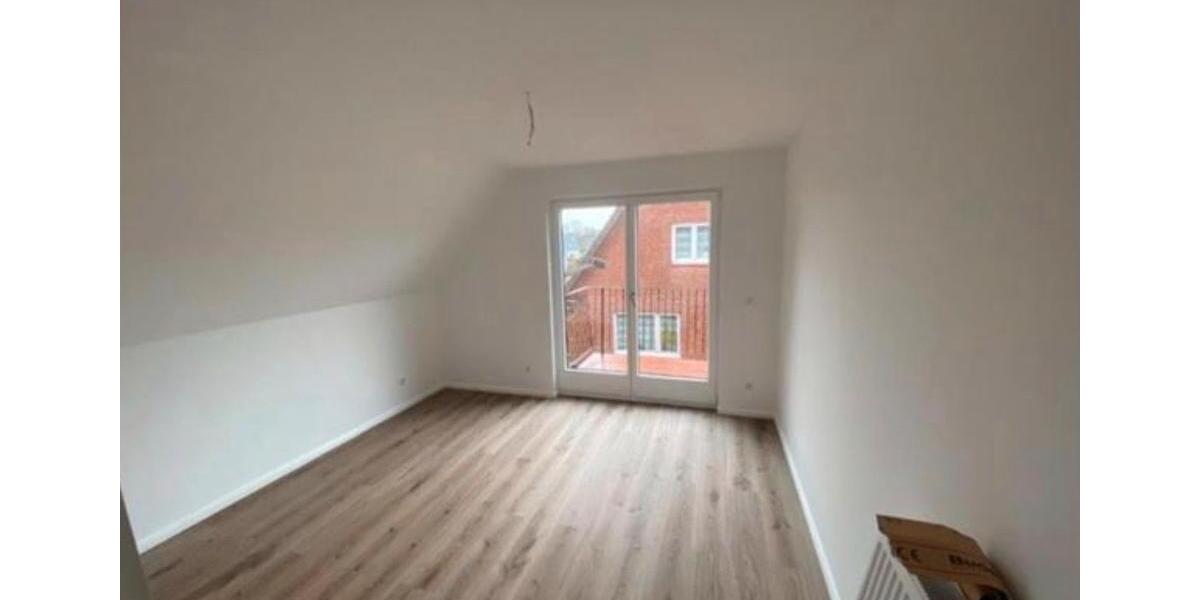 Etagenwohnung Ahrensburg - 3 Zimmer, 96 m&sup2;, 1.450&euro; | Angebot:26566626