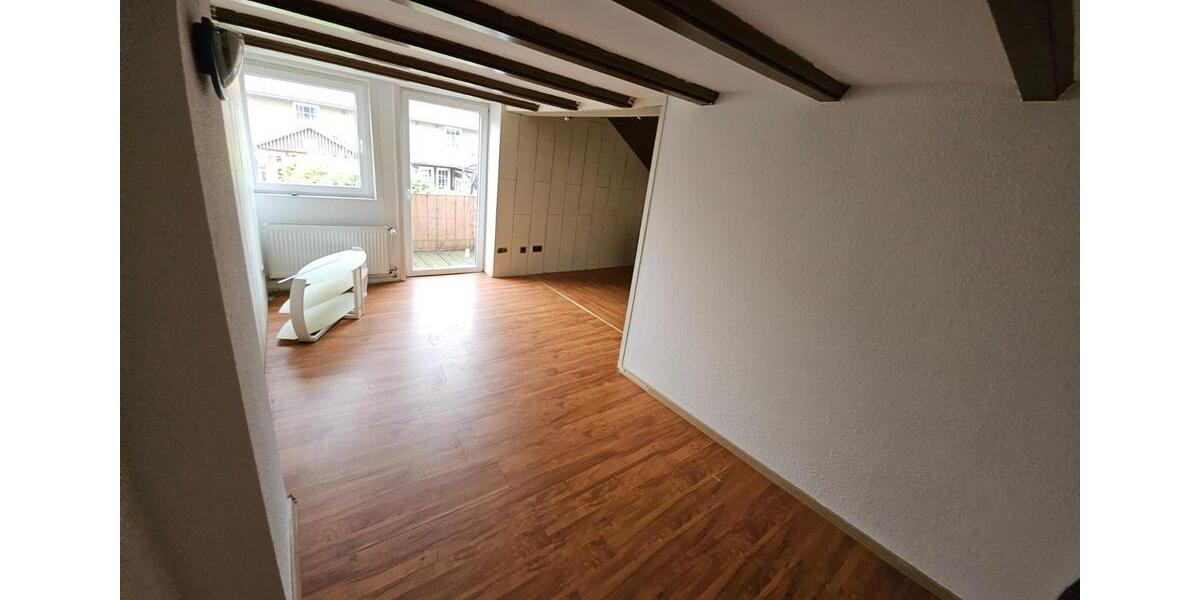 Etagenwohnung Hameln - 1 Zimmer, 10 m&sup2;, 250&euro; | Angebot:25402910