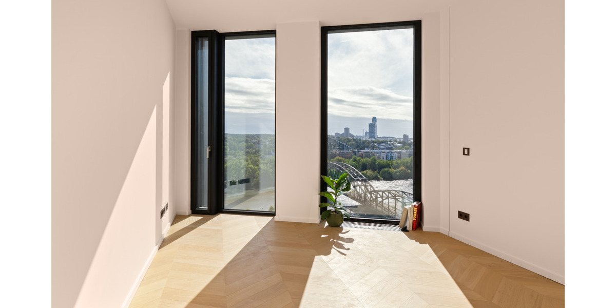 Etagenwohnung Frankfurt am Main Ostend - 3 Zimmer, 121 m&sup2;, 4.000&euro; | Angebot:24991551