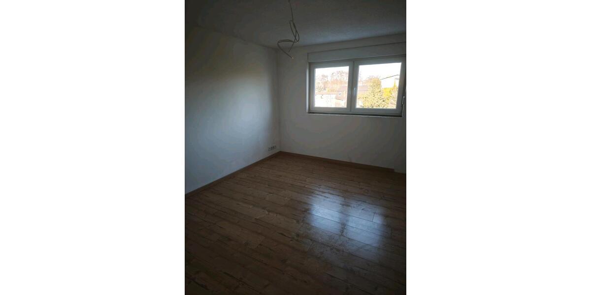 Etagenwohnung Roßleben-Wiehe Wiehe - 3 Zimmer, 85 m&sup2;, 880&euro; | Angebot:26286388