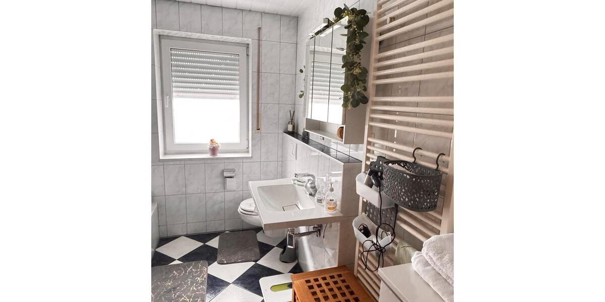 Etagenwohnung Georgsmarienhütte - 5 Zimmer, 100 m&sup2;, 530&euro; | Angebot:24558446