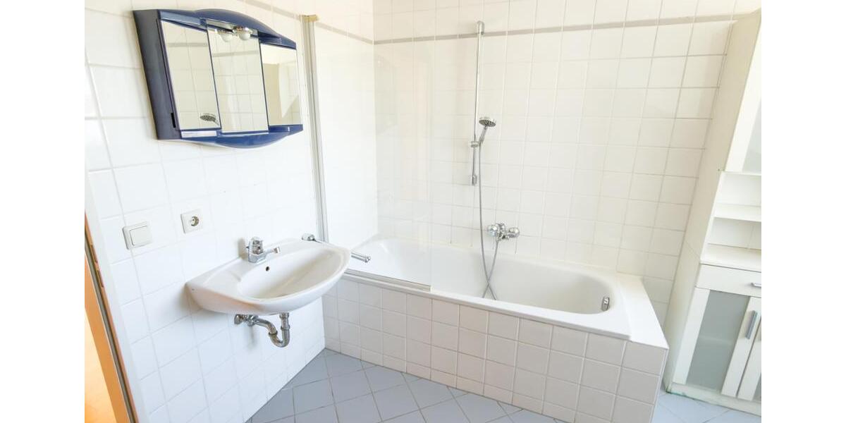 Dachgeschoßwohnung Coburg - 2 Zimmer, 68 m&sup2;, 540&euro; | Angebot:26094589