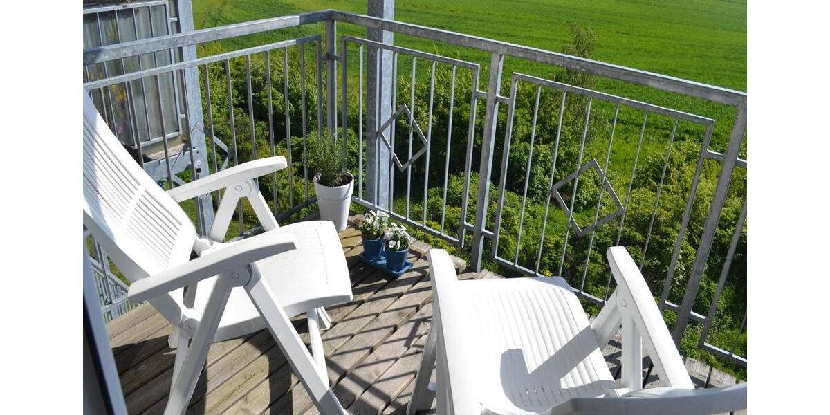 Dachgeschoßwohnung Sassnitz - 3 Zimmer, 100 m&sup2;, 1.200&euro; | Angebot:25225266