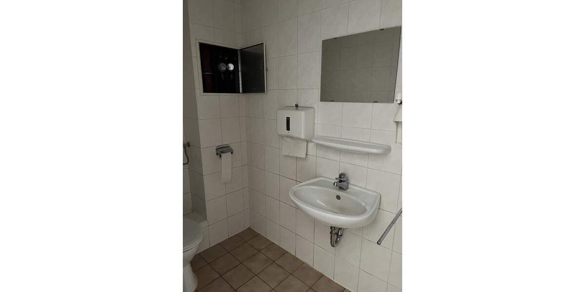 Gewerbeobjekt Bischofswerda - 6 Zimmer, 200 m&sup2;, 1.994&euro; | Angebot:25708991