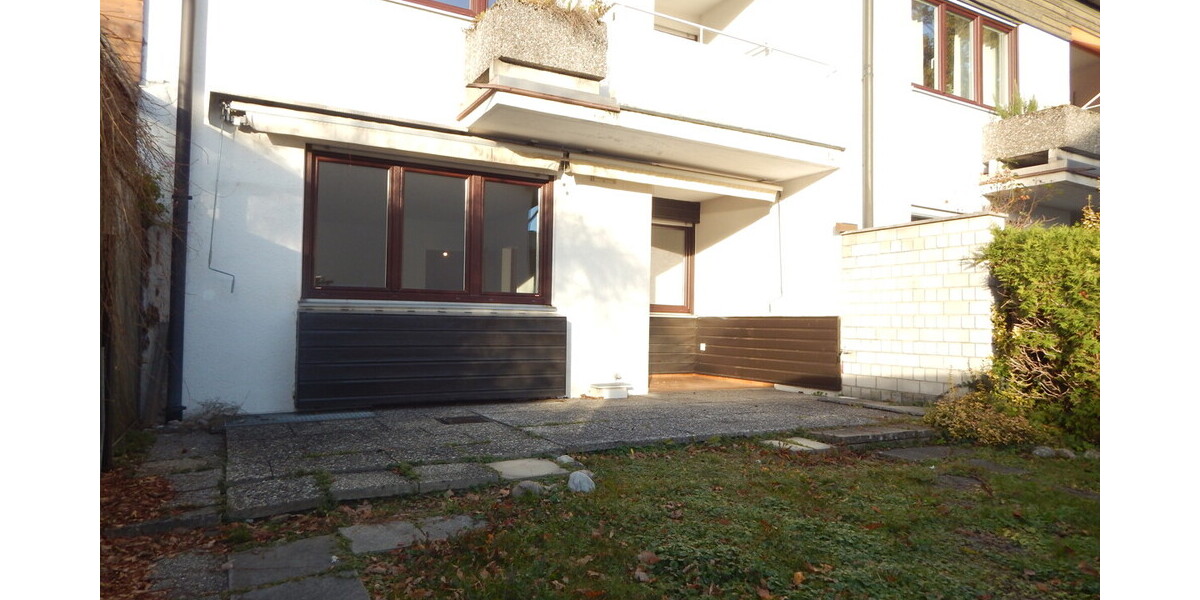 2 Zimmer Erdgeschoss Garten- Mietwohnung in Freilassing, Ortsteil Hofham. Frei ab sofort. 2 zimmer