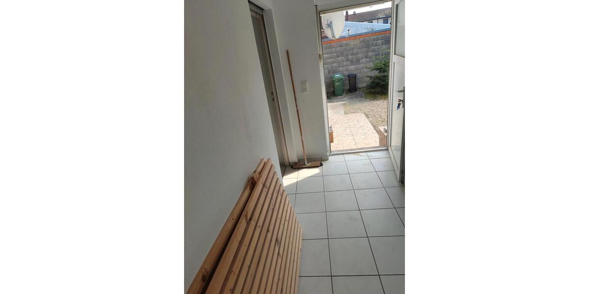 Erdgeschoßwohnung Stutensee - 2 Zimmer, 70 m&sup2;, 700&euro; | Angebot:25612151