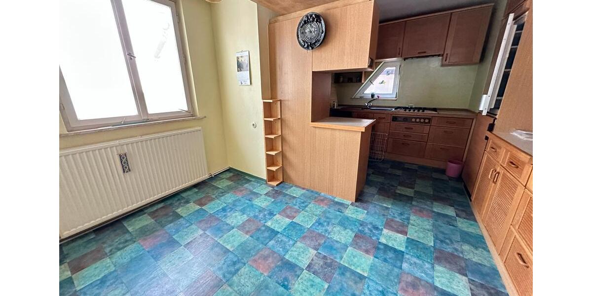 Etagenwohnung Coburg - 4 Zimmer, 140 m&sup2;, 800&euro; | Angebot:26491408