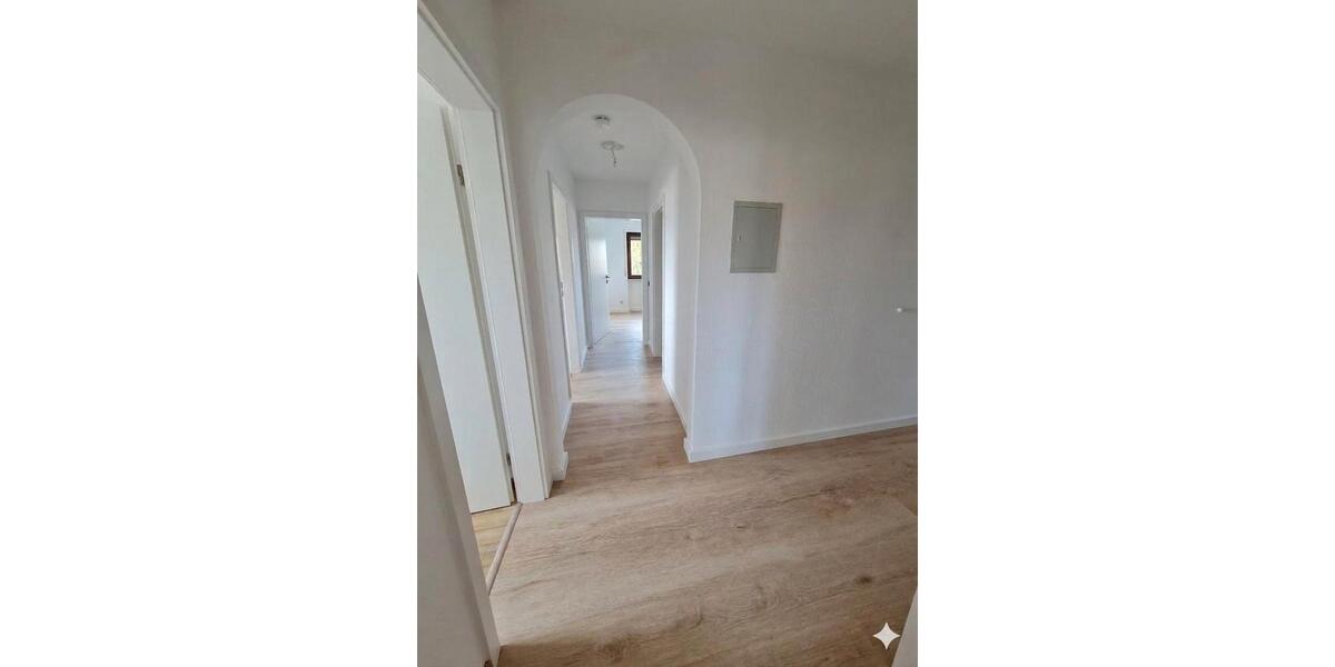 Etagenwohnung Karlsbad - 3 Zimmer, 90 m&sup2;, 990&euro; | Angebot:26702464