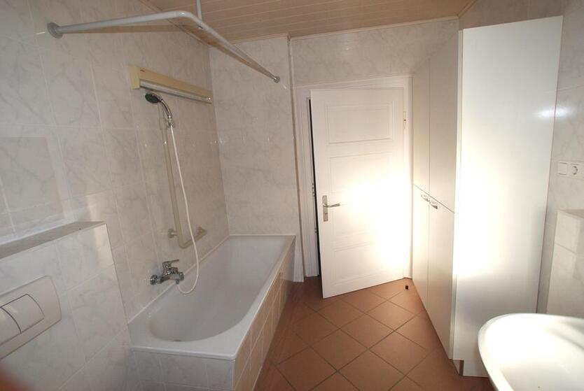 2 12 Zimmerwohnung IN RUHIGER LAGE VON BINGEN UND DOCH ZENTRAL