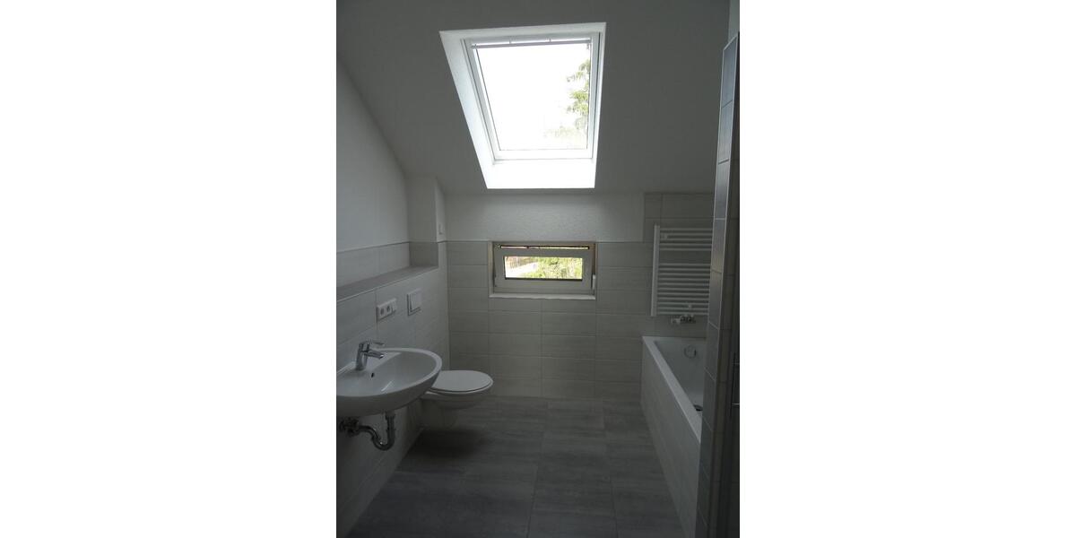 Dachgeschoßwohnung Bestensee - 3 Zimmer, 93 m&sup2;, 1.400&euro; | Angebot:26423302