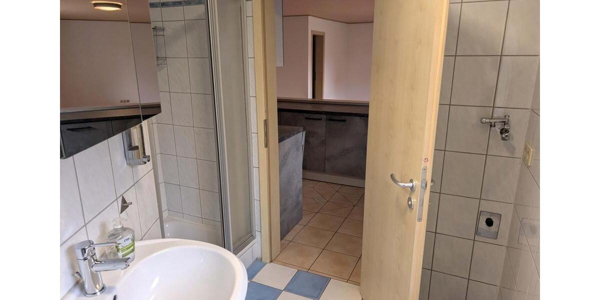 Etagenwohnung Burgoberbach - 2 Zimmer, 68 m&sup2;, 660&euro; | Angebot:25716698
