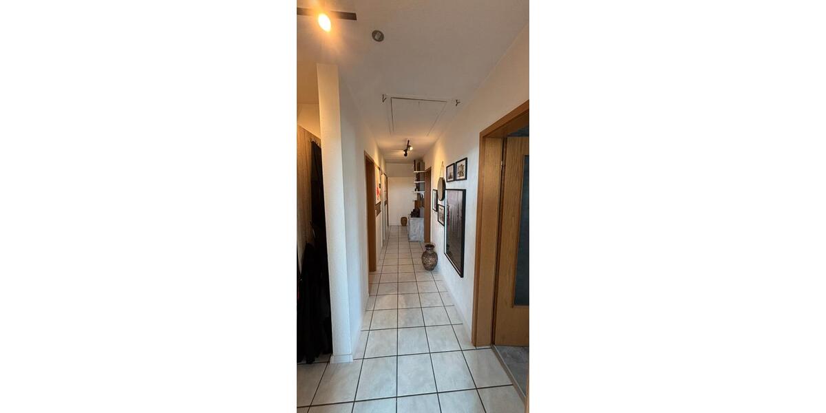 Dachgeschoßwohnung Wenden - 4 Zimmer, 88 m&sup2;, 750&euro; | Angebot:26518343