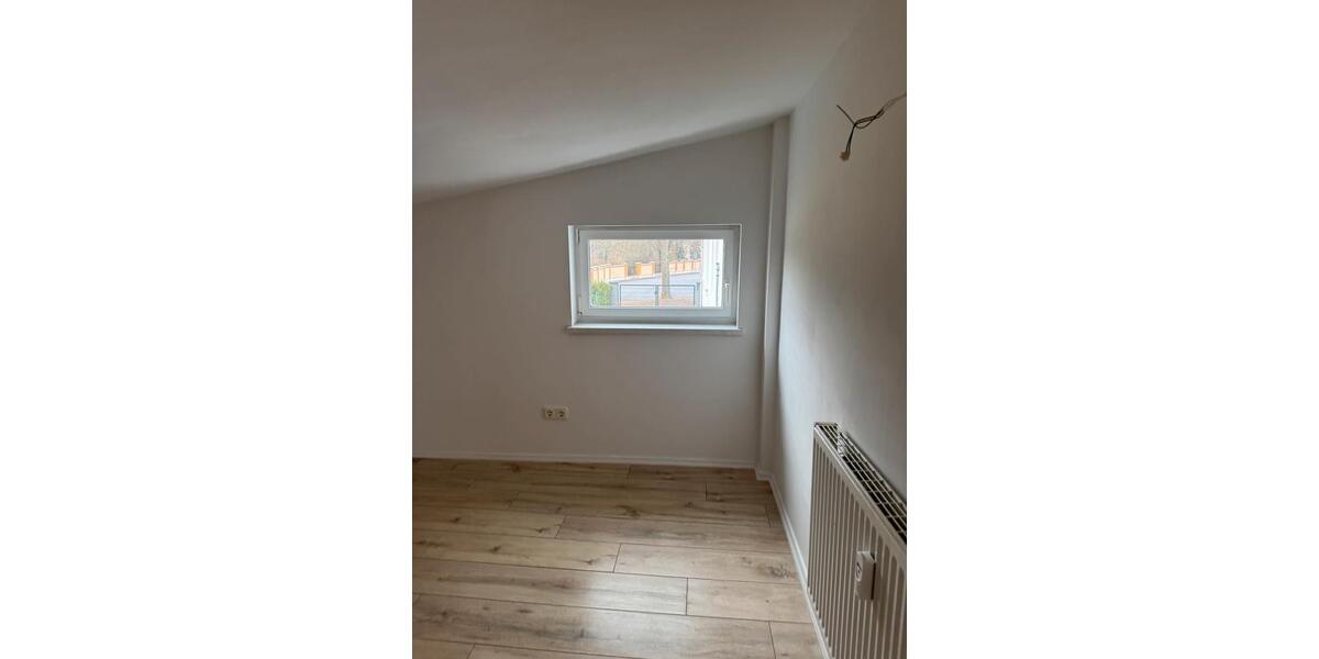 Erdgeschoßwohnung Ilmenau - 1 Zimmer, 28 m&sup2;, 344&euro; | Angebot:25994960