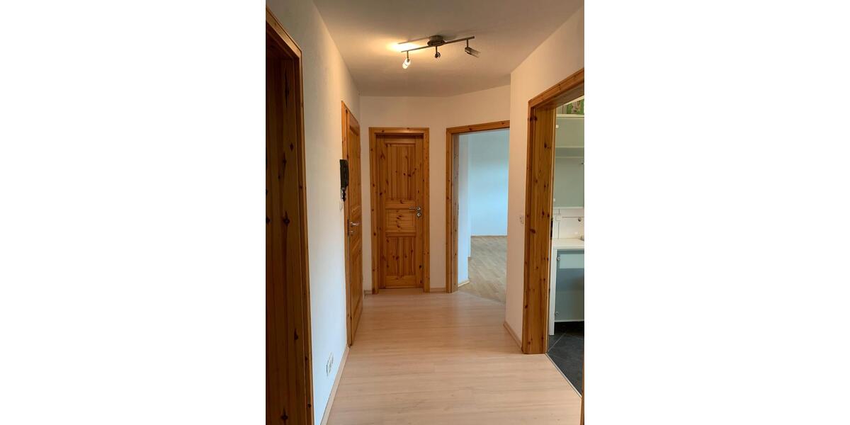 Erdgeschoßwohnung Neukirchen-Balbini Balbini - 3 Zimmer, 78 m&sup2;, 350&euro; | Angebot:26699692