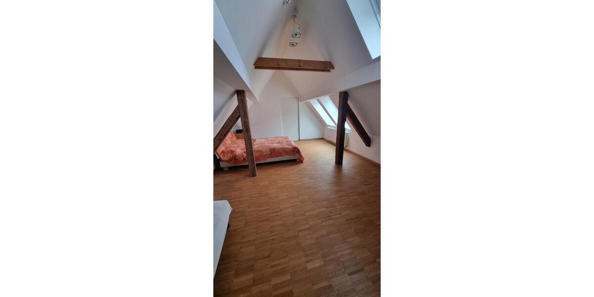 Dachgeschoßwohnung Erfurt - 2 Zimmer, 122 m&sup2;, 1.530&euro; | Angebot:25127774