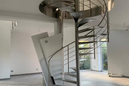 Galeriewohnung mit Dachterrasse, Gartenfläche und Garage zimmer