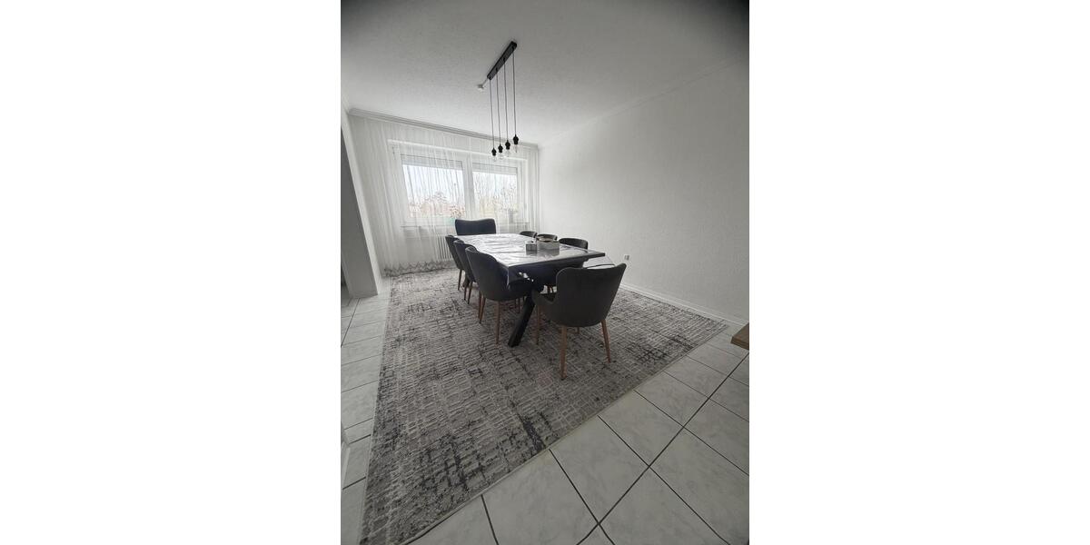 Wohnung zu vermieten 5 Zimmer 5 zimmer