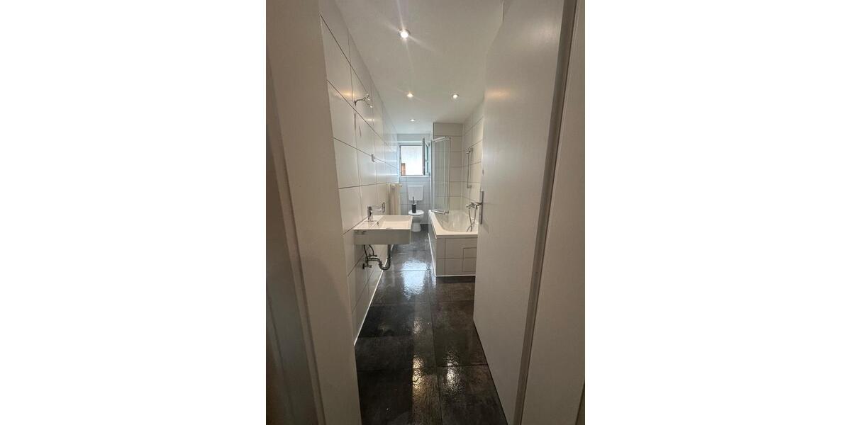 Etagenwohnung Wörth am Rhein - 3 Zimmer, 73 m&sup2;, 1.100&euro; | Angebot:26543249