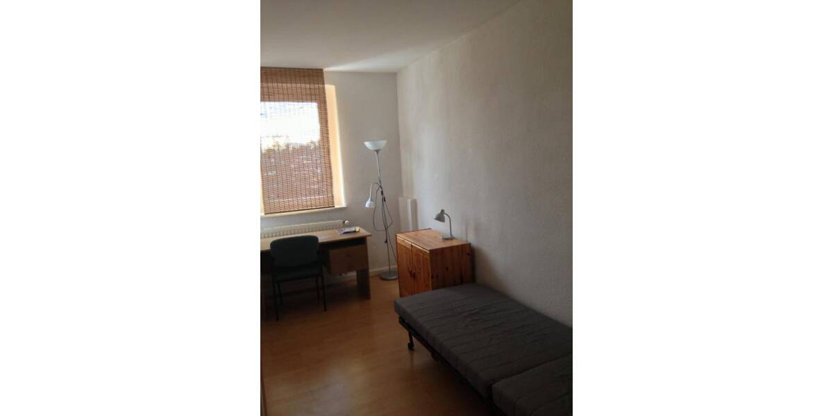 Etagenwohnung Mittweida - 3 Zimmer, 67 m&sup2;, 390&euro; | Angebot:26015682