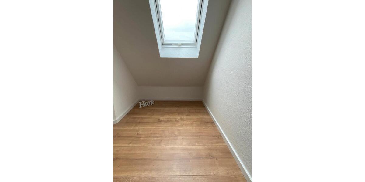 Dachgeschoßwohnung Monsheim - 1 Zimmer, 30 m&sup2;, 590&euro; | Angebot:24692132