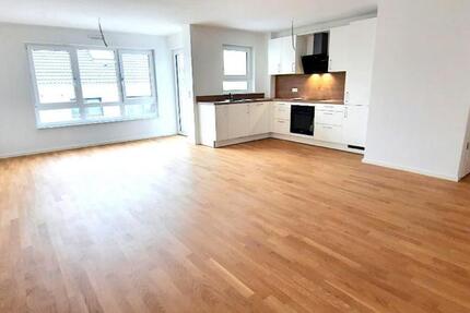 Erstbezug:schöne 3-Zimmer-Wohnung mit Aufzug, EBK, Balkon und TG 3 zimmer