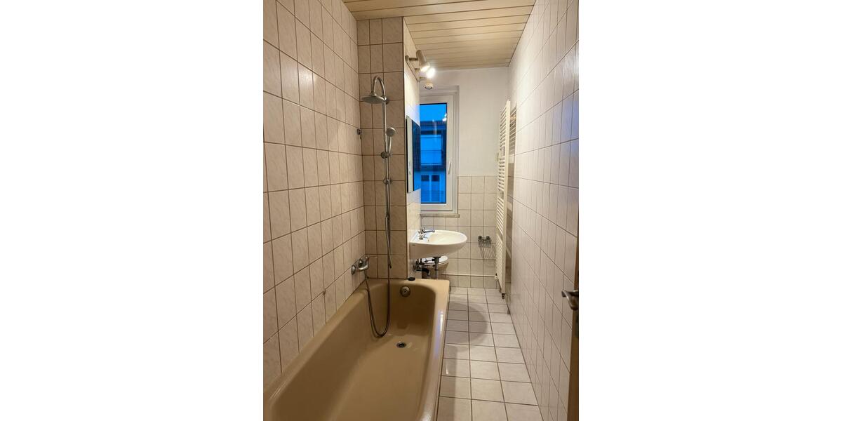 Wohnen auf Zeit Magdeburg Neue Neustadt - 1 Zimmer, 12 m&sup2;, 375&euro; | Angebot:25979054