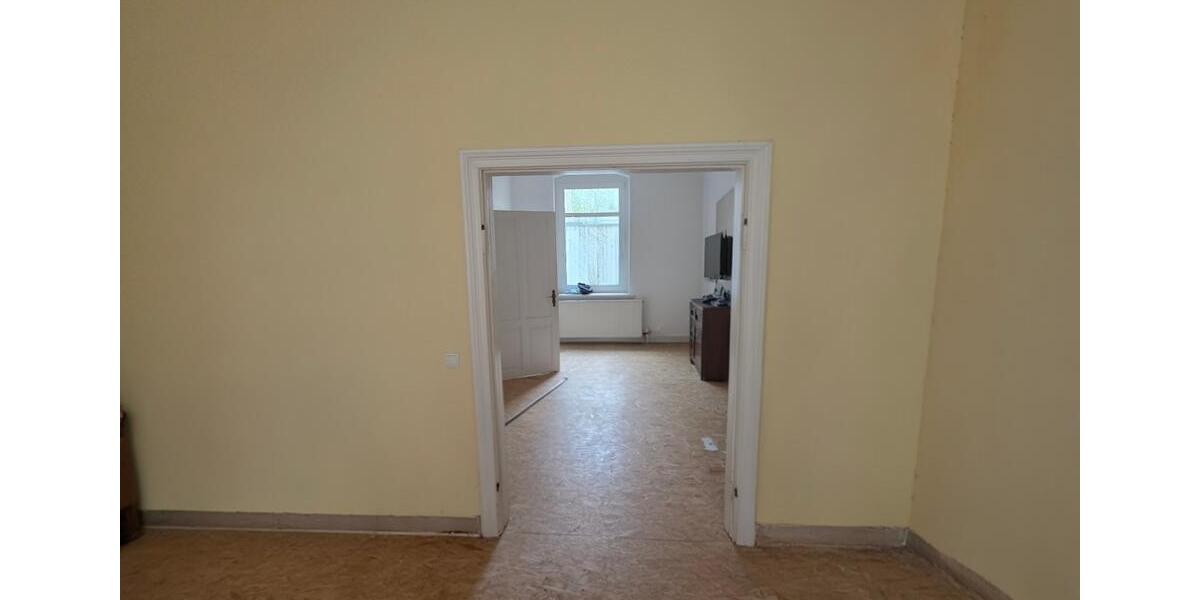 Etagenwohnung Laage - 6 Zimmer, 100 m&sup2;, 1.690&euro; | Angebot:26636289