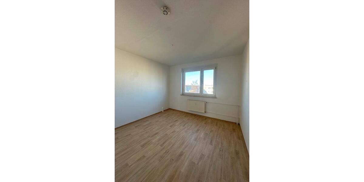 Etagenwohnung Wolgast - 4 Zimmer, 88 m&sup2;, 842&euro; | Angebot:26425833