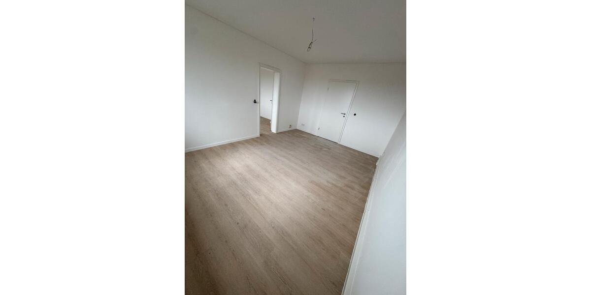 Etagenwohnung Groitzsch - 2 Zimmer, 45 m&sup2;, 495&euro; | Angebot:26405225