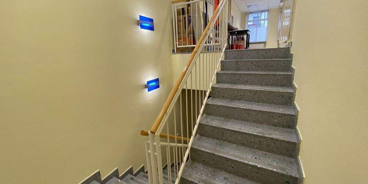 Gewerbeobjekt Kolbermoor - 4 Zimmer, 248 m&sup2;, 3.375&euro; | Angebot:25727375