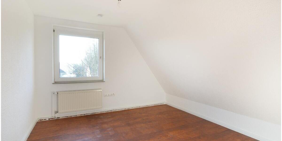 ***Moderne 97 m² Wohnung in Westoverledingen*** ***frisch renoviert*** - Dachgeschoßwohnung Westoverledingen Flachsmeer | Angebot:25407086