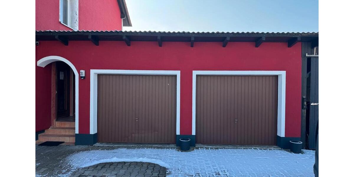 Dachgeschoßwohnung Wenzenbach - 3 Zimmer, 90 m&sup2;, 900&euro; | Angebot:26030586