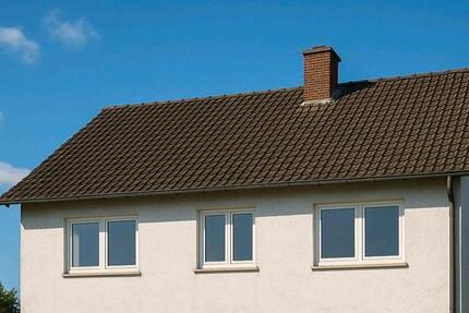 Haus mit zwei großen Wohnungen in BS-Wüsten