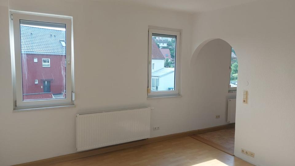 Gemütliche 2-Zimmer Wohnung mit Balkon, Garten, Keller, Parken 2 zimmer