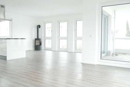 Wohnung Augsburg Lechhausen - 3 Zimmer, 110 m&sup2;, 1.420&euro; | Angebot:25083072