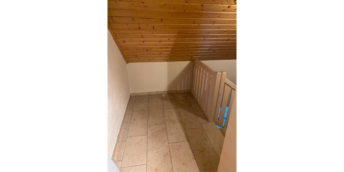 Etagenwohnung Niederschönenfeld - 5 Zimmer, 115 m&sup2;, 1.350&euro; | Angebot:26050550