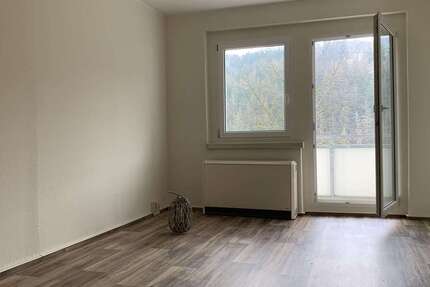 Wohnung Zschopau - 3 Zimmer, 55 m&sup2;, 275&euro; | Angebot:25988762