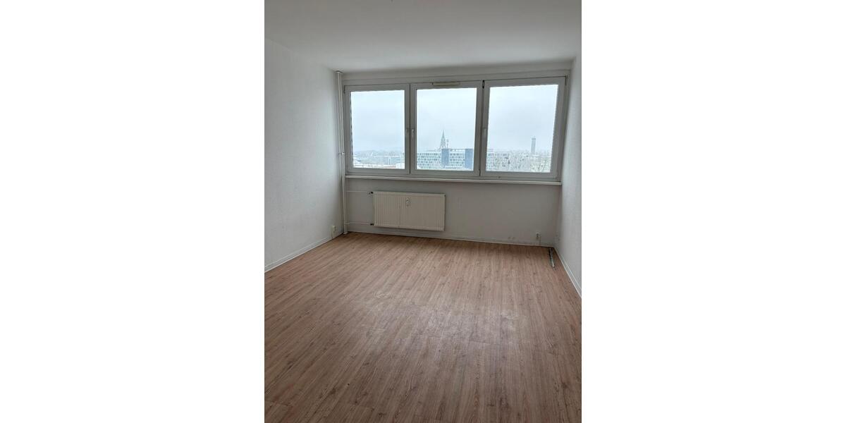 Etagenwohnung Neubrandenburg - 1 Zimmer, 24 m&sup2;, 280&euro; | Angebot:25975622