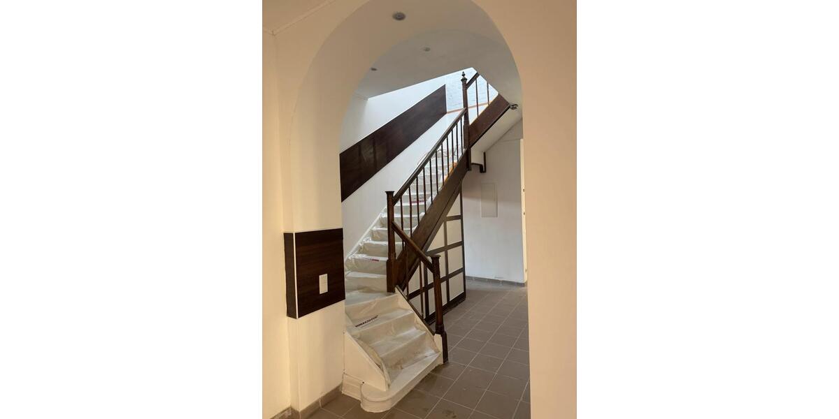 Etagenwohnung Mönchengladbach West - 6 Zimmer, 194 m&sup2;, 1.830&euro; | Angebot:26605396