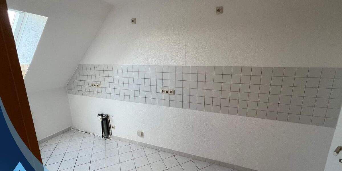 renovierte 1 Raum Dachgeschosswohnung 1 zimmer