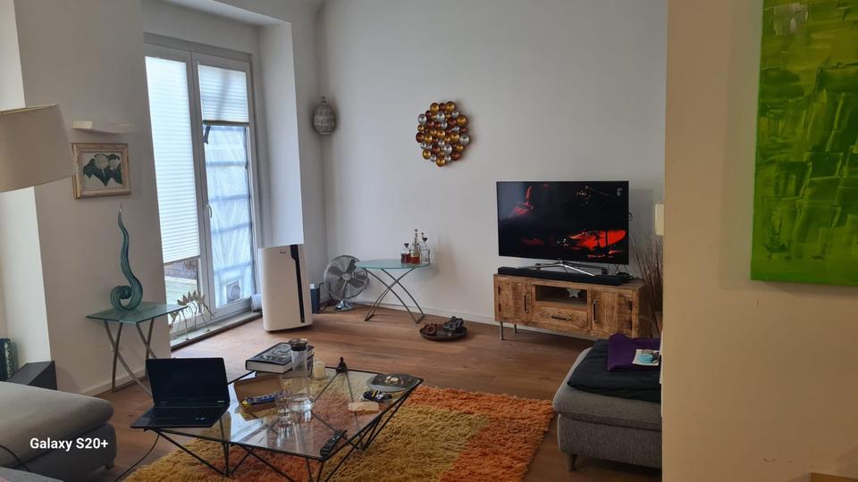 3 Zimmer-Wohnung mit 35 m² Balkon inkl. Einbauküche & Parkplatz 3 zimmer