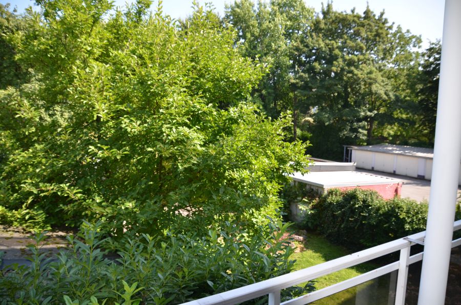 Helle 2,5 Zi-Komfortwohnung in ruhiger Lage, großer Sonnenbalkon, nahe Innenstadt - Etagenwohnung Bochum Innenstadt | Angebot:27567596